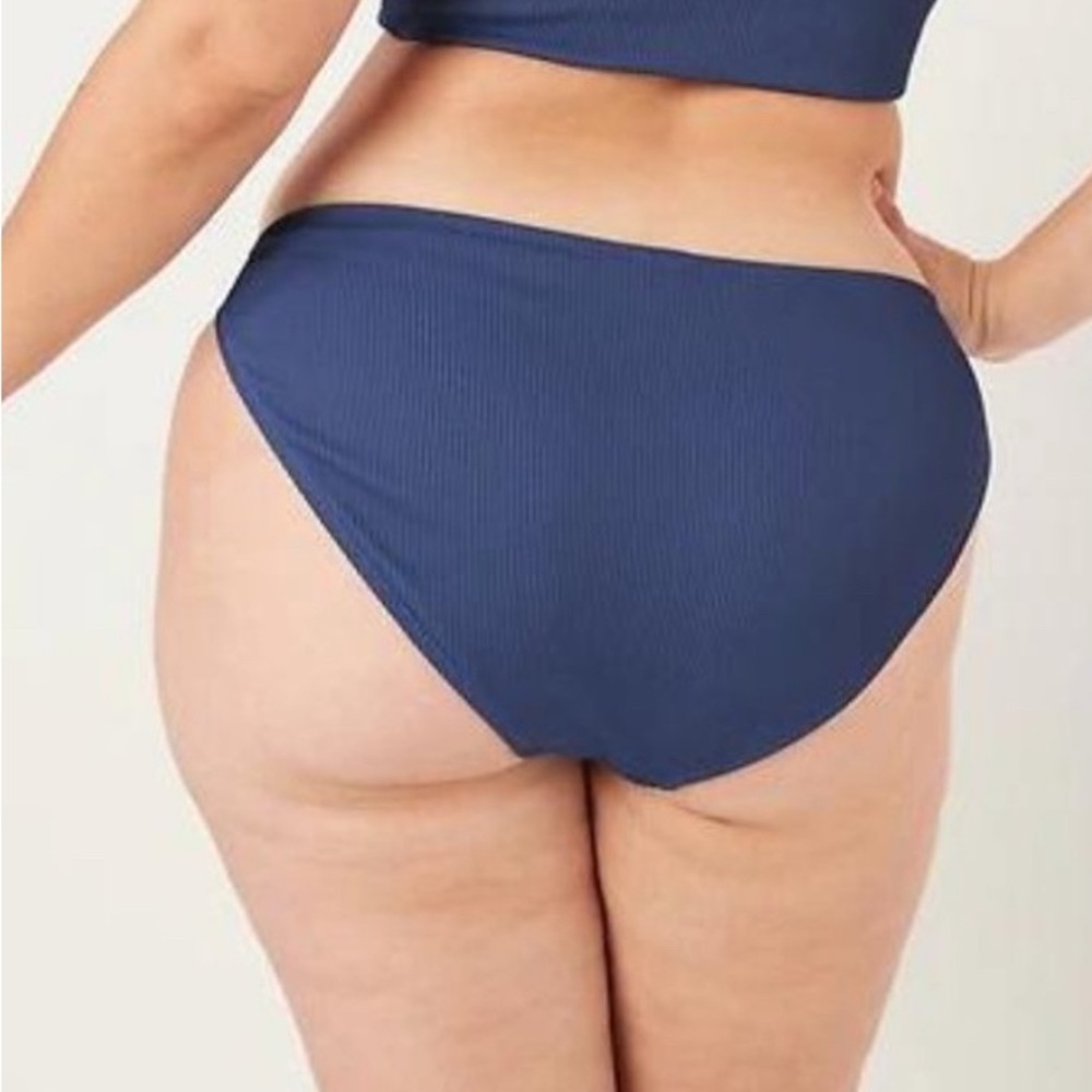 Old Navy Ribbed Low Rise Classic Bikini Bottom - Picture 2 of 7